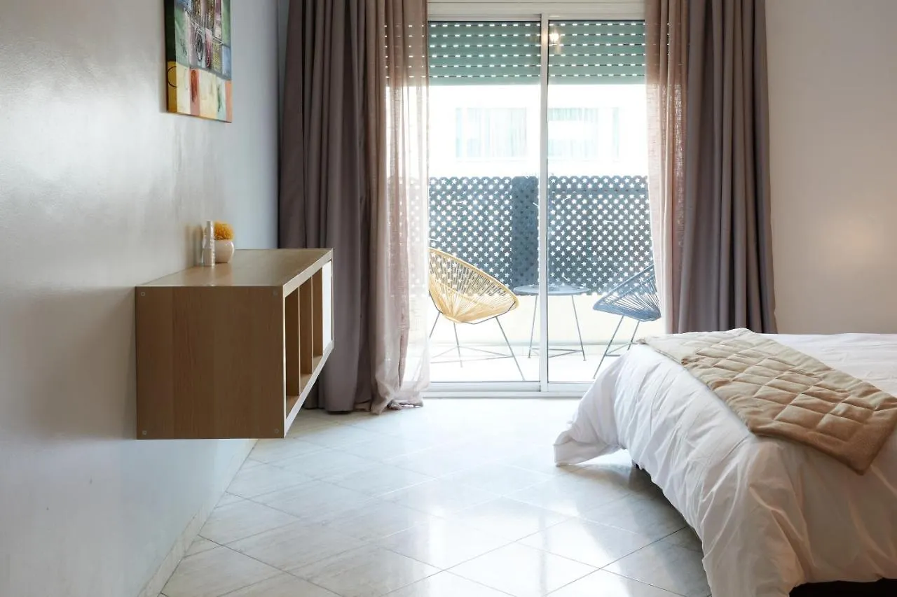 Apartment 3 Bedrooms And Room Balcony In Central Casablanca