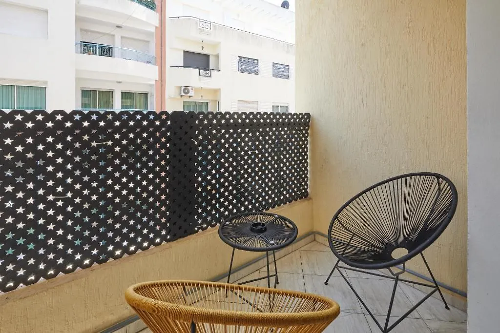 3 Bedrooms And Room Balcony In Central Casablanca Apartment