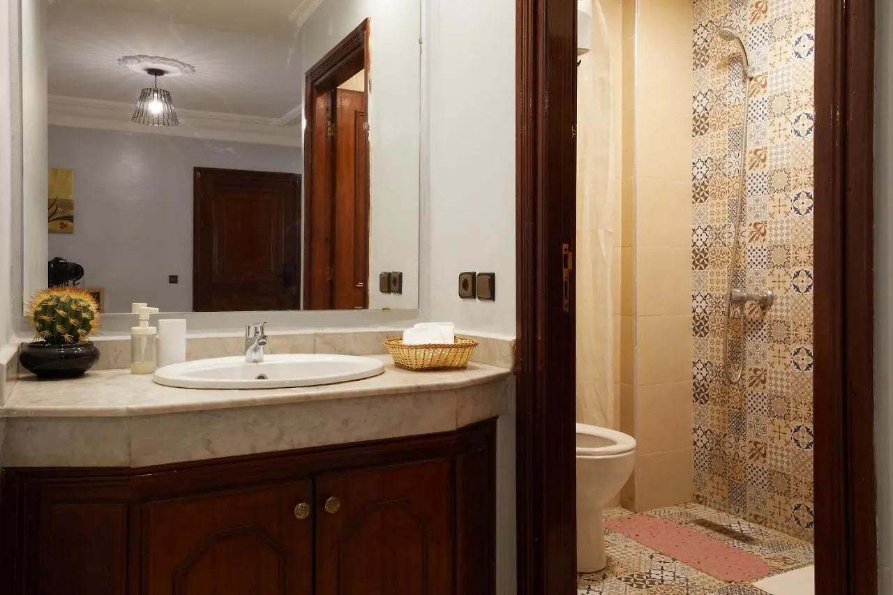 Apartment 3 Bedrooms And Room Balcony In Central Casablanca Morocco